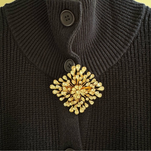 Napier Tiered Rhinestone Burst Brooch - Picture 9 of 11